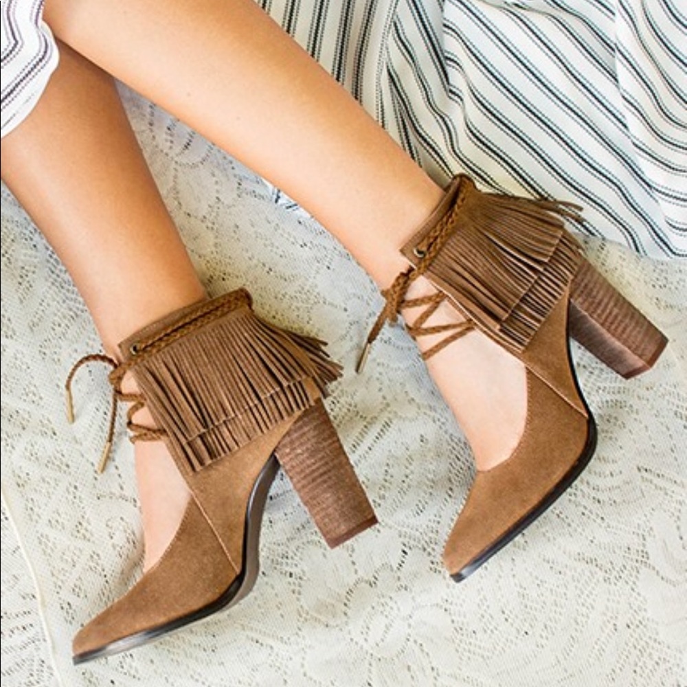 Joyfolie Faren heels in Pecan 8.5 fringe leather